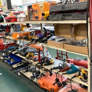 Auto Pawn, Tools and Large Items